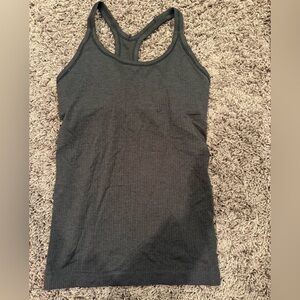 Lululemonn ebb to street tank